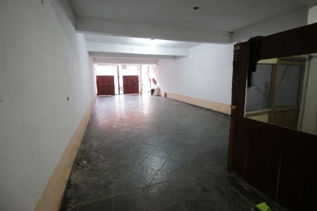 Casa à venda com 121m², 4 quartos e 5 vagasGaragem