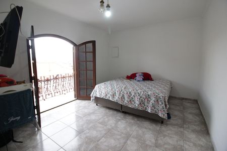 Casa à venda com 121m², 4 quartos e 5 vagasSuíte 1