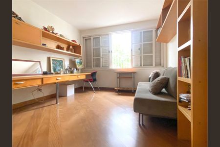 Casa de condomínio à venda com 338m², 5 quartos e 2 vagas