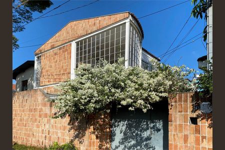 Casa de condomínio à venda com 338m², 5 quartos e 2 vagas