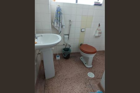 Casa à venda com 390m², 4 quartos e 6 vagas