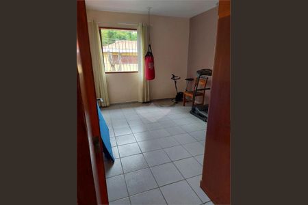 Casa à venda com 390m², 4 quartos e 6 vagas