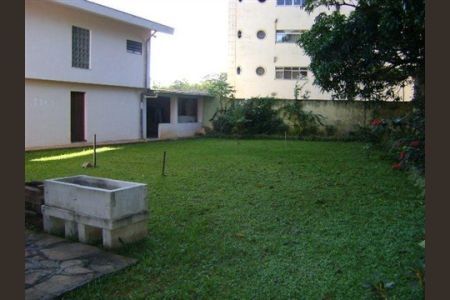 Casa à venda com 390m², 4 quartos e 6 vagas