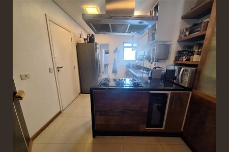 Apartamento à venda com 130m², 3 quartos e 2 vagas