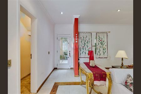 Casa à venda com 451m², 4 quartos e 3 vagas