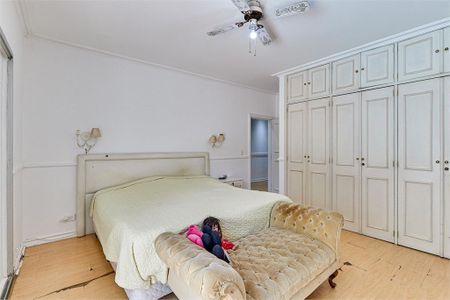 Casa de condomínio à venda com 300m², 4 quartos e 4 vagas