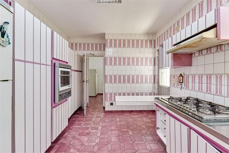 Casa de condomínio à venda com 300m², 4 quartos e 4 vagas
