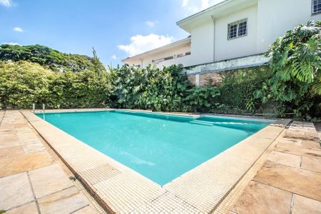 Casa à venda com 350m², 4 quartos e 2 vagas