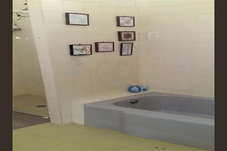 Casa à venda com 300m², 4 quartos e 4 vagas