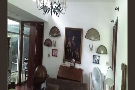 Casa à venda com 300m², 4 quartos e 4 vagas