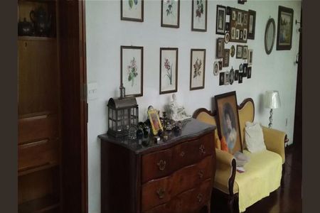 Casa à venda com 300m², 4 quartos e 4 vagas