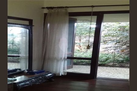 Casa à venda com 300m², 4 quartos e 4 vagas