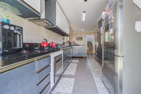 Casa à venda com 350m², 4 quartos e 6 vagas