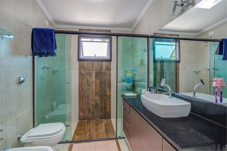 Casa à venda com 350m², 4 quartos e 6 vagas