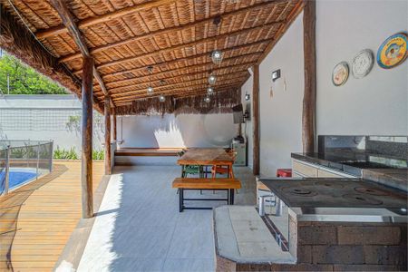 Casa à venda com 350m², 4 quartos e 6 vagas