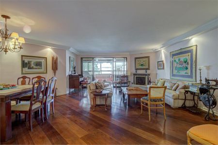 Apartamento à venda com 376m², 4 quartos e 4 vagas