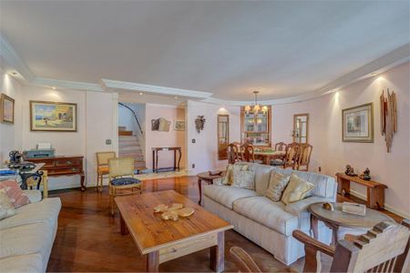 Apartamento à venda com 376m², 4 quartos e 4 vagas