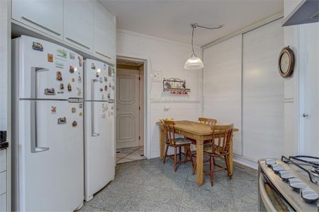 Apartamento à venda com 376m², 4 quartos e 4 vagas