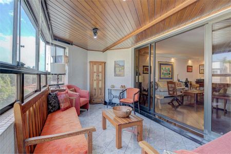 Apartamento à venda com 376m², 4 quartos e 4 vagas