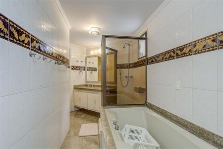 Apartamento à venda com 376m², 4 quartos e 4 vagas