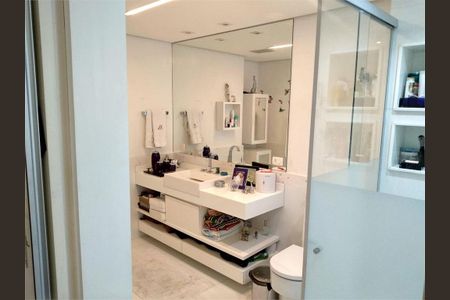 Apartamento à venda com 370m², 4 quartos e 5 vagas