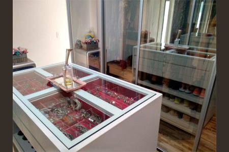 Apartamento à venda com 370m², 4 quartos e 5 vagas
