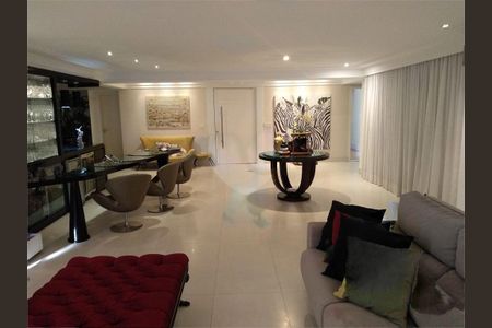 Apartamento à venda com 4 quartos, 370m² em Vila Sofia, São Paulo