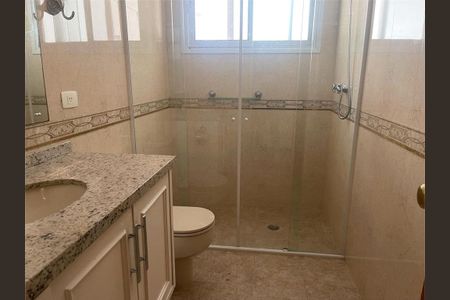 Casa de condomínio à venda com 300m², 3 quartos e 4 vagas