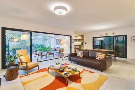 Casa à venda com 330m², 3 quartos e 6 vagas