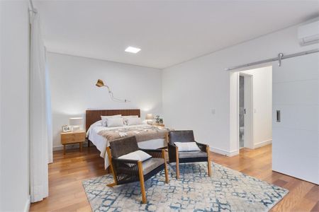 Casa à venda com 330m², 3 quartos e 6 vagas