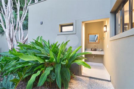 Casa à venda com 330m², 3 quartos e 6 vagas