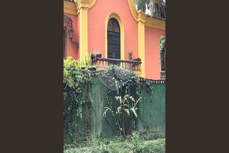 Casa à venda com 342m², 5 quartos e 8 vagas