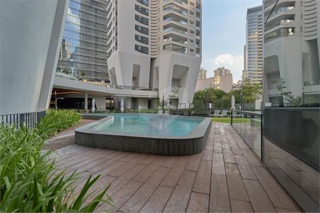 Apartamento à venda com 227m², 4 quartos e 4 vagas