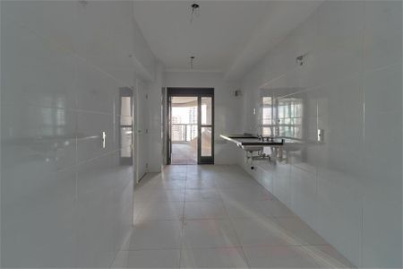 Apartamento à venda com 227m², 4 quartos e 4 vagas