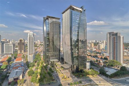 Apartamento à venda com 227m², 4 quartos e 4 vagas