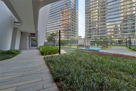 Apartamento à venda com 227m², 4 quartos e 4 vagas