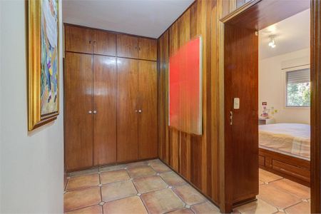 Casa de condomínio à venda com 360m², 4 quartos e 2 vagas