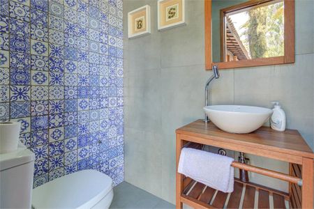 Casa de condomínio à venda com 360m², 4 quartos e 2 vagas