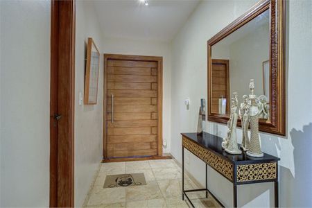 Casa de condomínio à venda com 360m², 4 quartos e 2 vagas