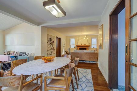 Casa de condomínio à venda com 360m², 4 quartos e 2 vagas