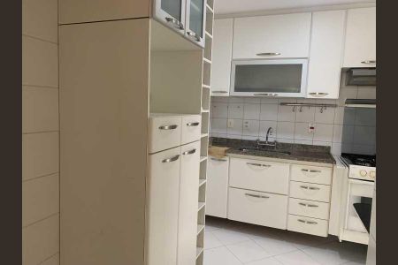Apartamento à venda com 82m², 3 quartos e 1 vaga