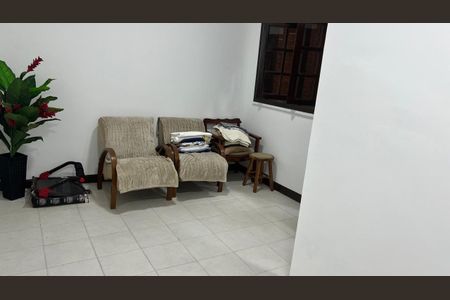 Casa de condomínio à venda com 385m², 5 quartos e 4 vagasQuarto 5