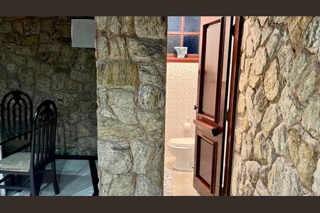 Casa de condomínio à venda com 385m², 5 quartos e 4 vagasBanheiro 5