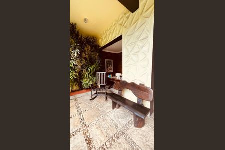 Casa de condomínio à venda com 385m², 5 quartos e 4 vagasÁrea Externa