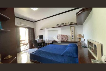 Casa de condomínio à venda com 385m², 5 quartos e 4 vagasQuarto 2