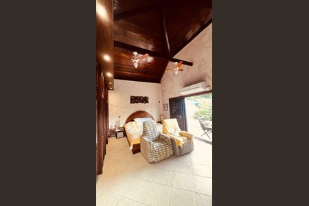 Casa de condomínio à venda com 385m², 5 quartos e 4 vagasQuarto 1