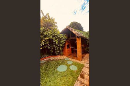 Casa de condomínio à venda com 385m², 5 quartos e 4 vagasÁrea Externa