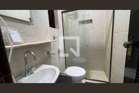 Casa de condomínio à venda com 385m², 5 quartos e 4 vagasBanheiro 6