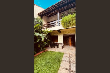Casa de condomínio à venda com 385m², 5 quartos e 4 vagasÁrea Externa