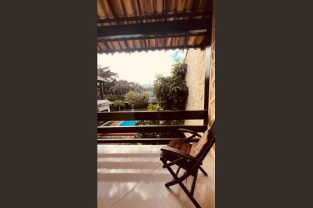 Casa de condomínio à venda com 385m², 5 quartos e 4 vagasVaranda